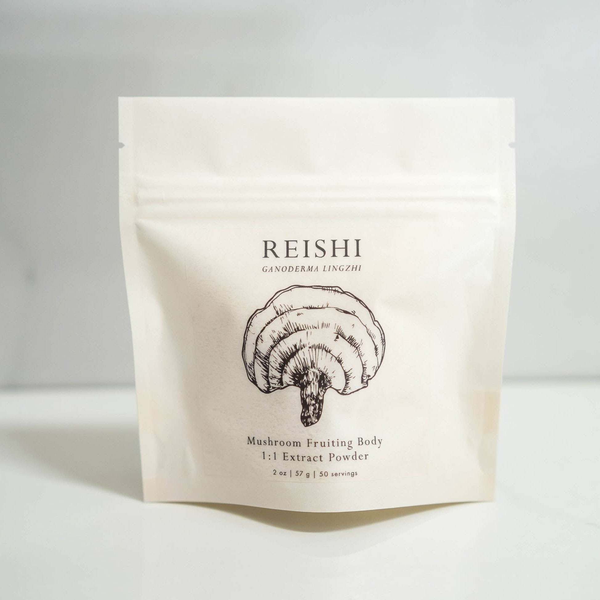 illustration of reishi mushroom on bag of powdered mushroom
