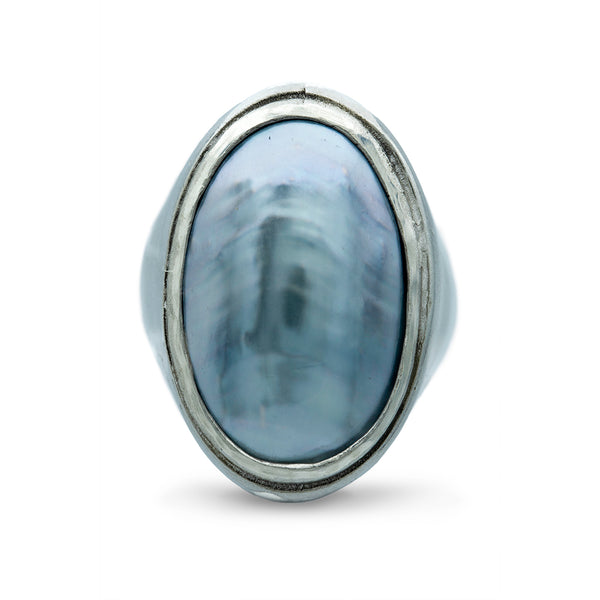 silver ring with grey osmena pearl oval cabachon stone